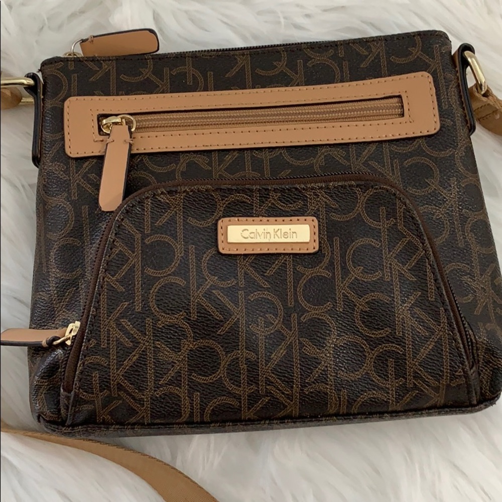 Calvin Klein Crossbody